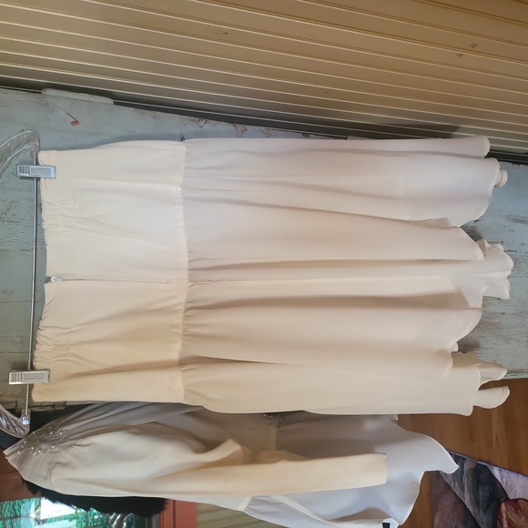 STUNNING CUSTOM MADE TOP & SKIRT - Picture 14 of 16